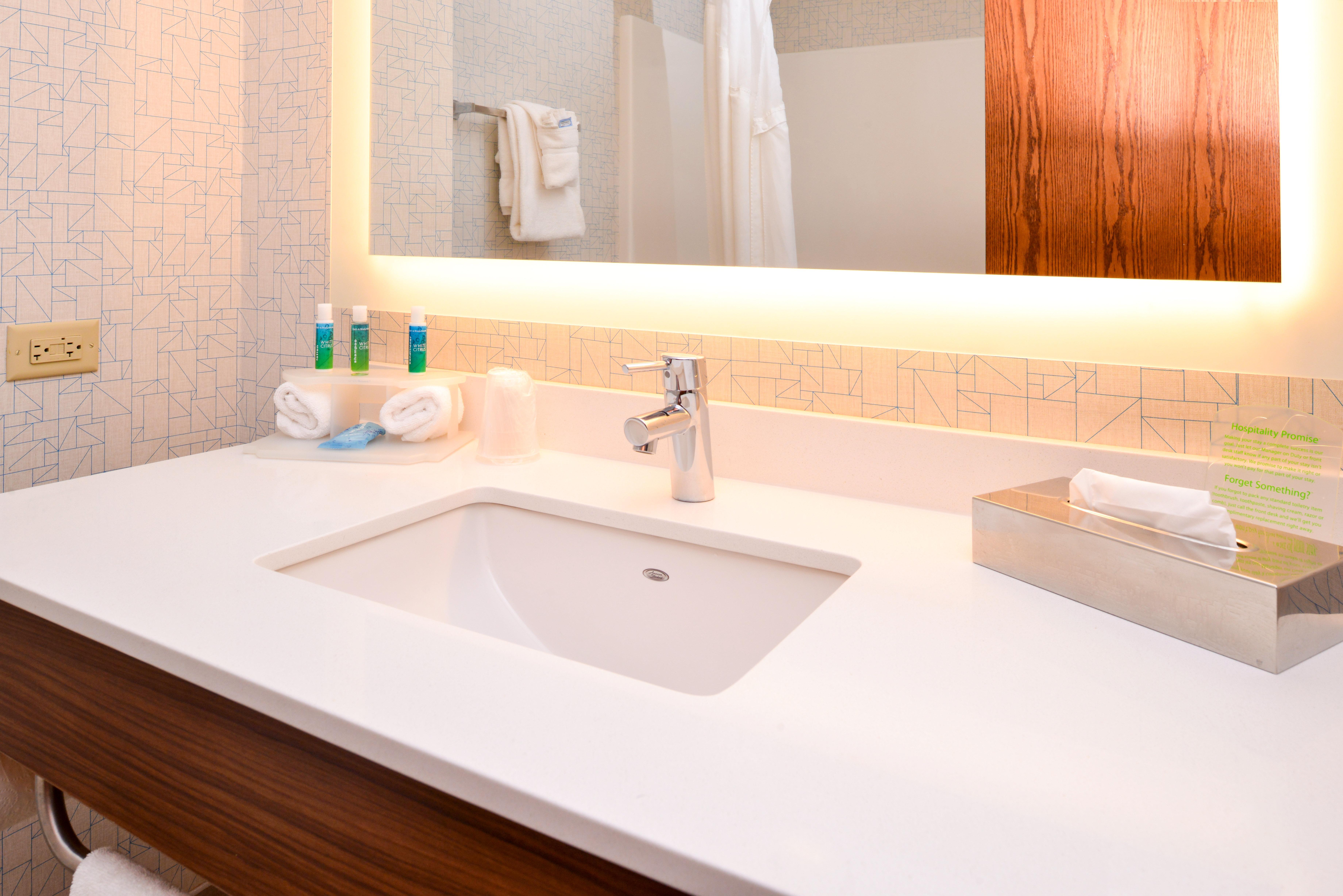 Holiday Inn Express Hotel & Suites Urbana-Champaign-U Of I Area By Ihg Экстерьер фото