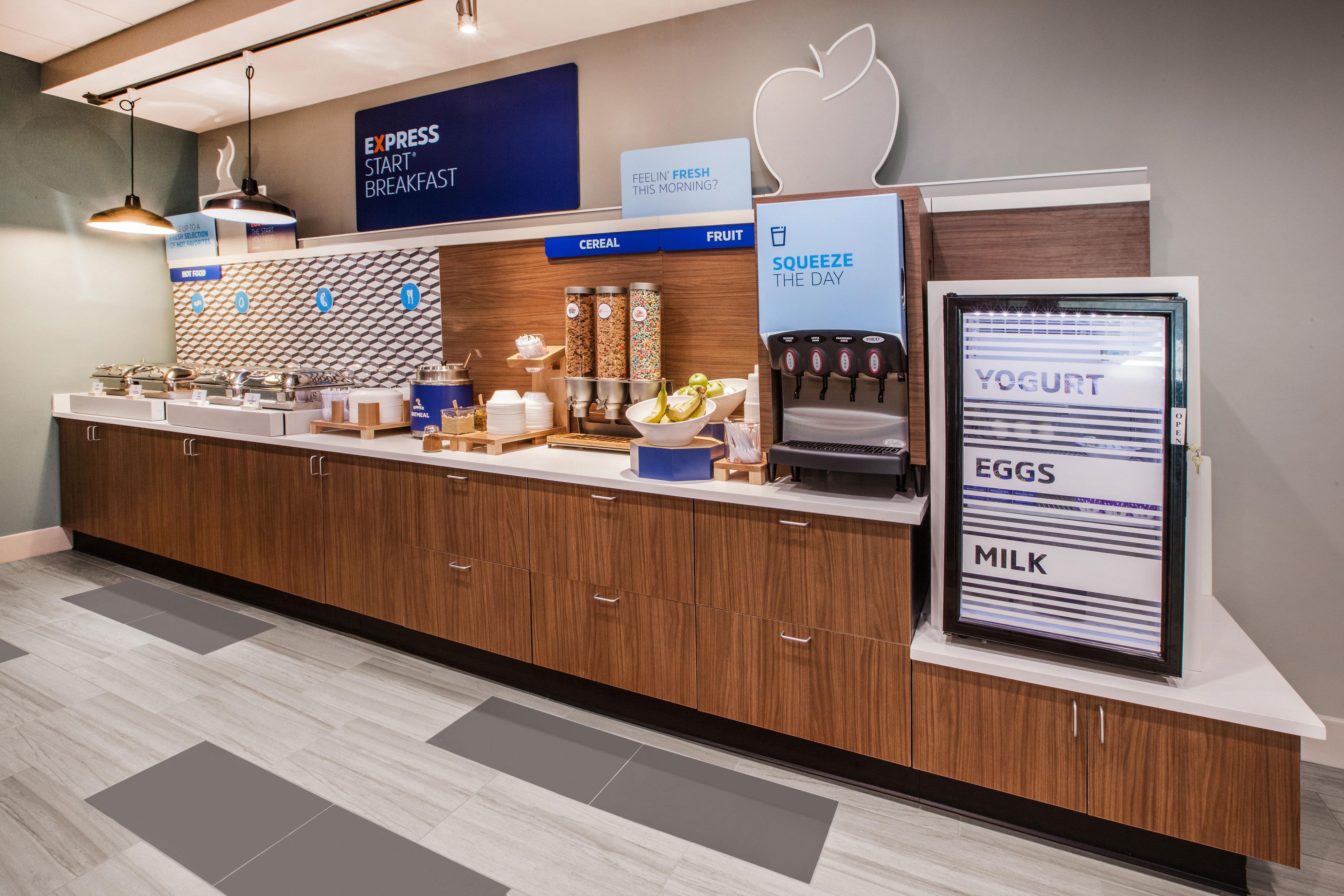 Holiday Inn Express Hotel & Suites Urbana-Champaign-U Of I Area By Ihg Экстерьер фото