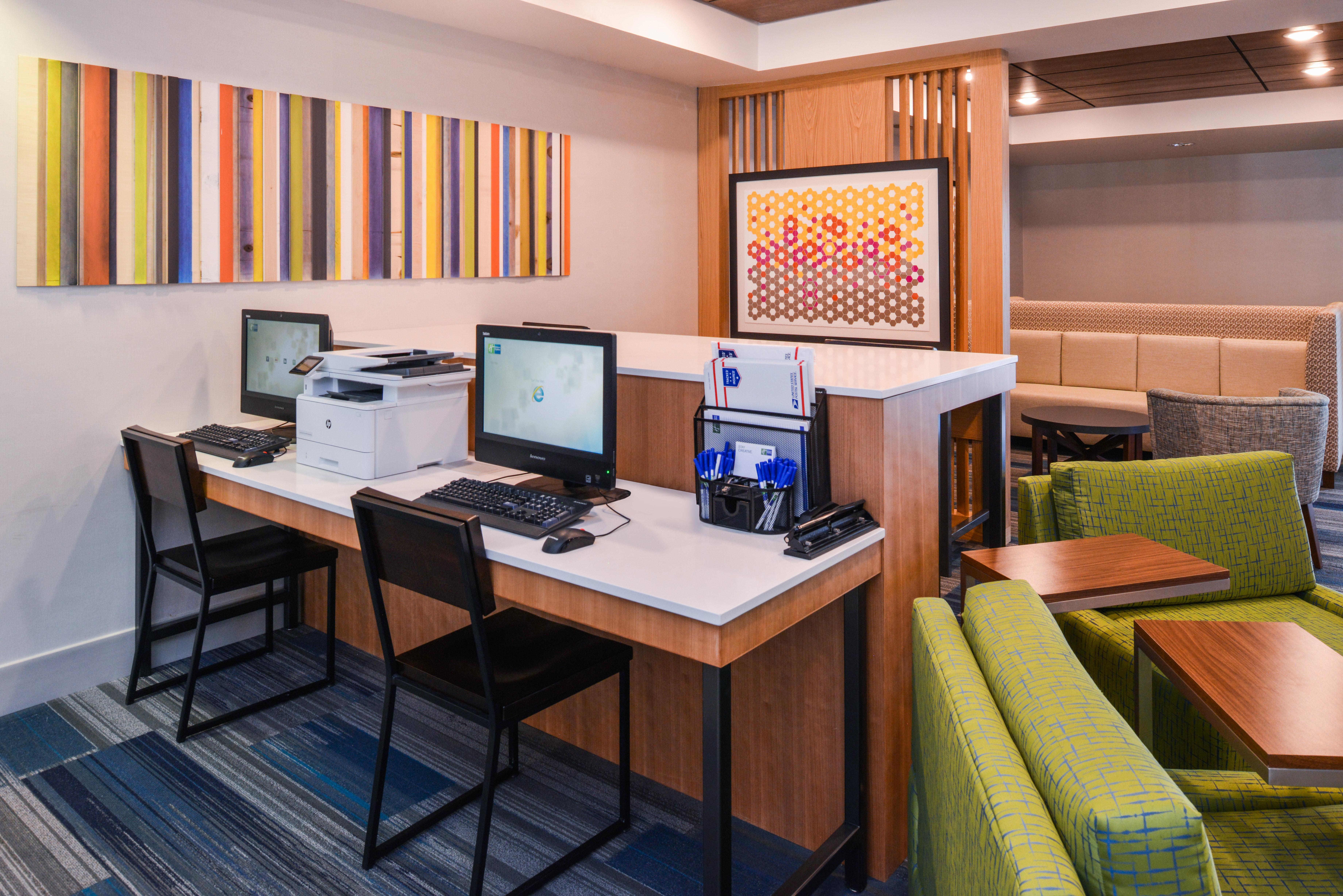 Holiday Inn Express Hotel & Suites Urbana-Champaign-U Of I Area By Ihg Экстерьер фото