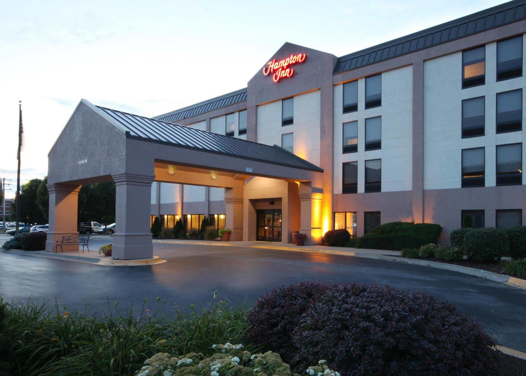 Holiday Inn Express Hotel & Suites Urbana-Champaign-U Of I Area By Ihg Экстерьер фото