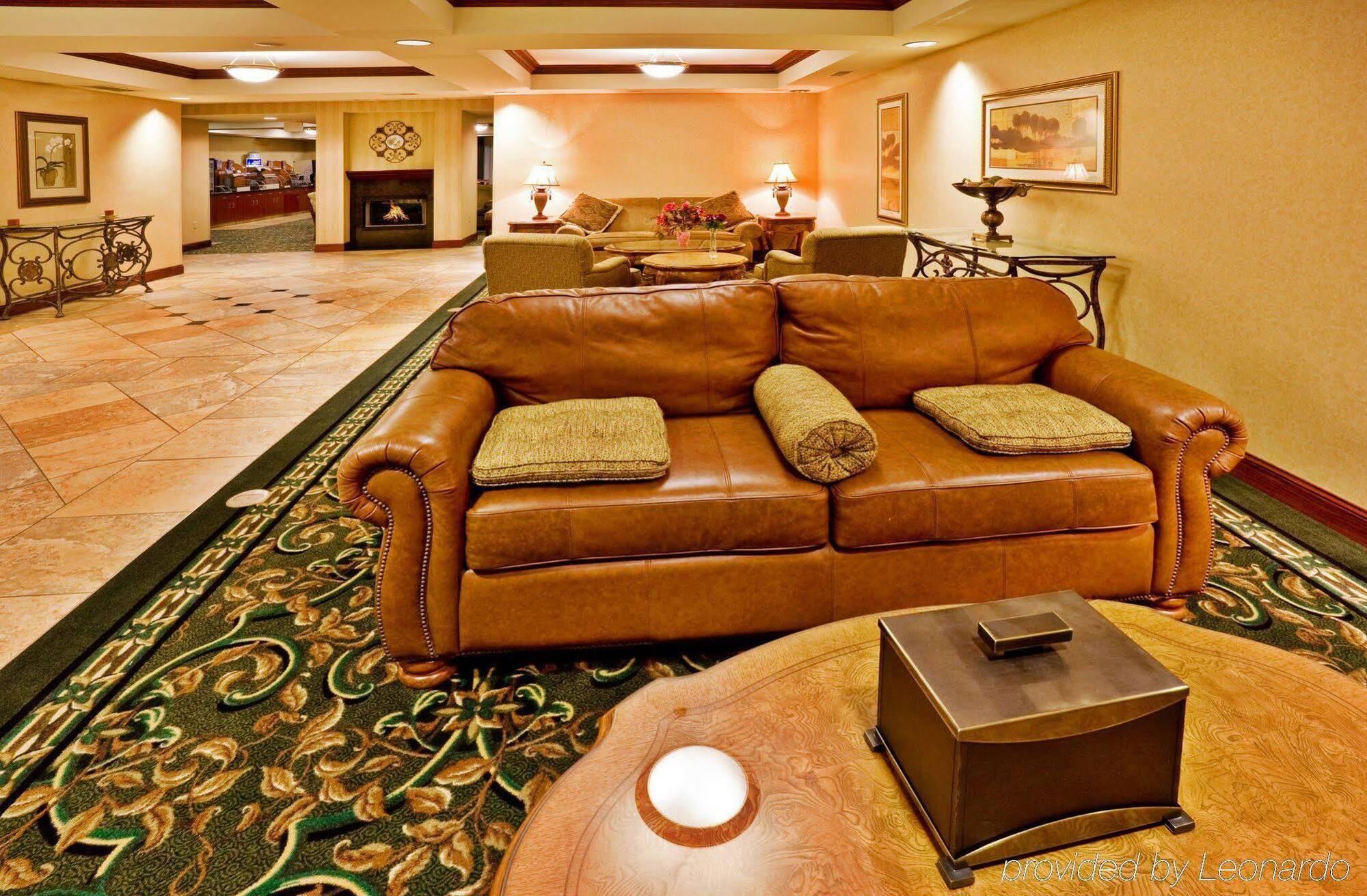 Holiday Inn Express Hotel & Suites Urbana-Champaign-U Of I Area By Ihg Экстерьер фото
